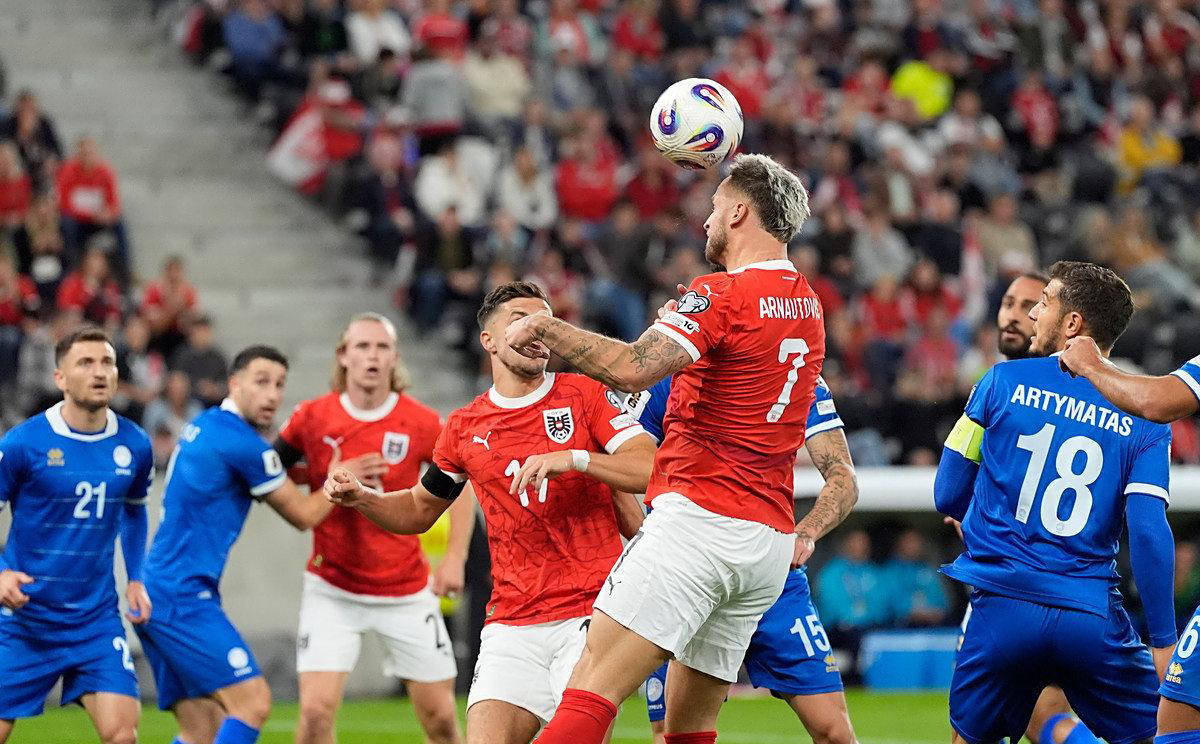 国际比赛日法甲焦点战，曼联防线松动，媒体盛赞，心理建设被强调(美国被打得最惨的三场战争)