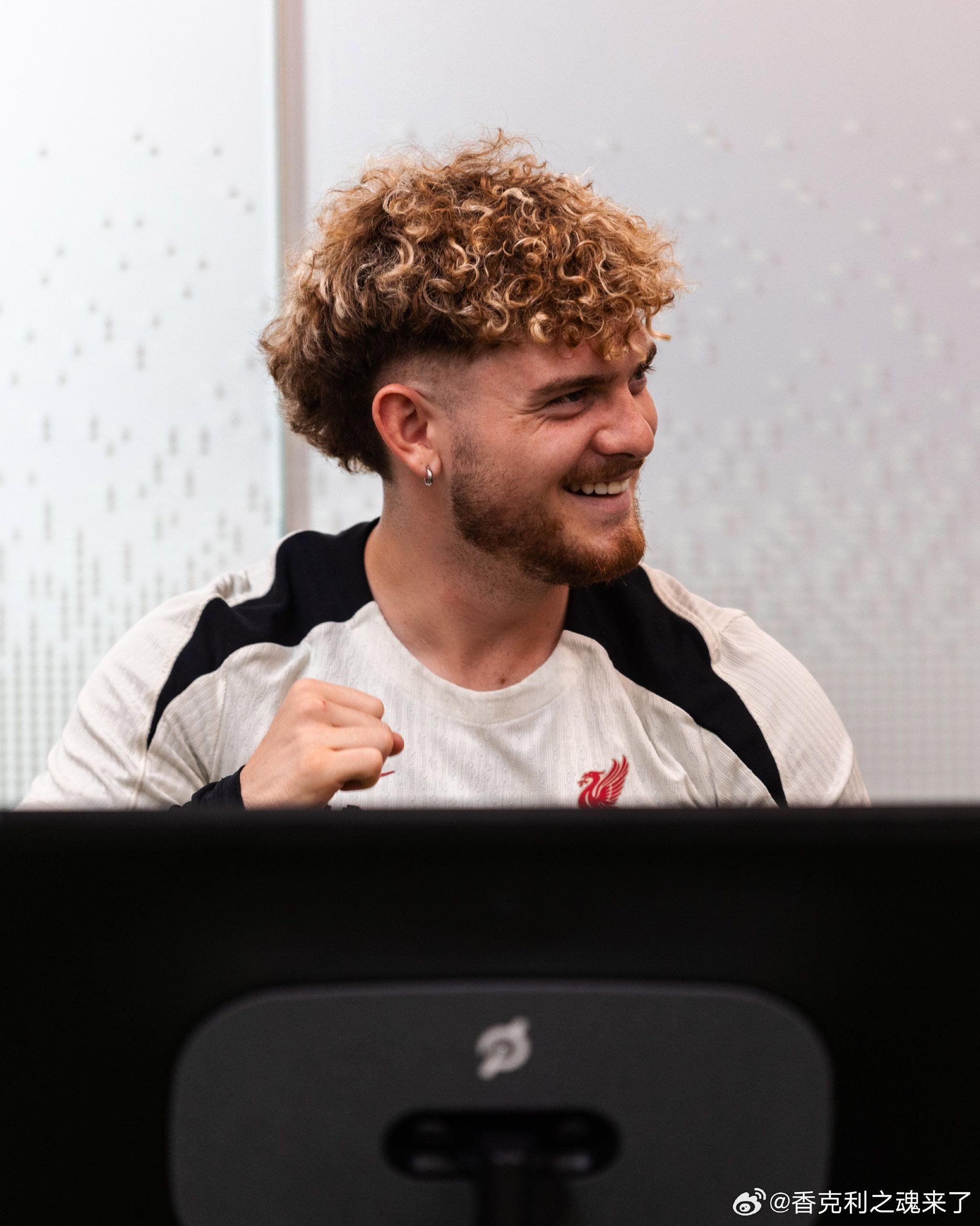 转折点!利物浦主帅复盘;荷甲赛前攻防权衡;底气十足;赛程密集仍需轮换的简单介绍-开云首页